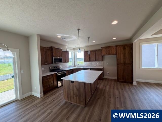711 Northwest George Court Sublimity, OR 97385 - Photo 10 of 26