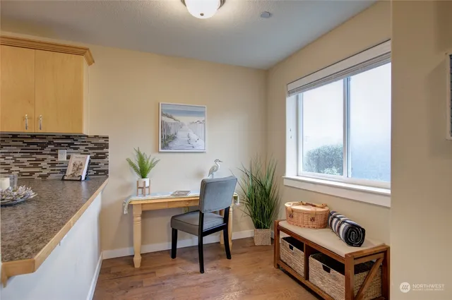 $332,000 | 262 Oyhut Bay Boulevard Southwest, Unit 106, Ocean Shores, WA 98569