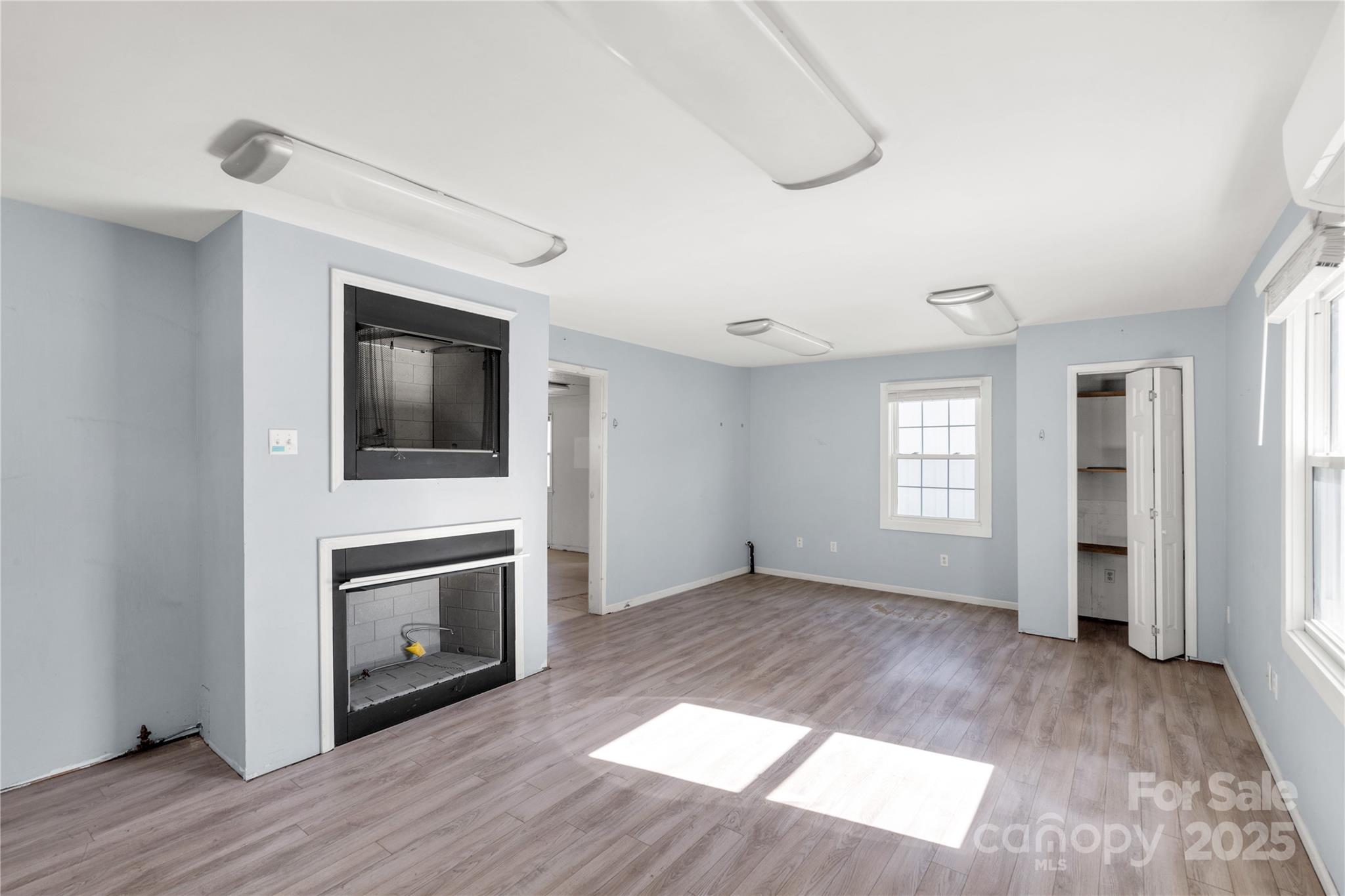 4336 McAllister Road Catawba, SC 29704 - Photo 46 of 47 a view of empty room with wooden floor and fan