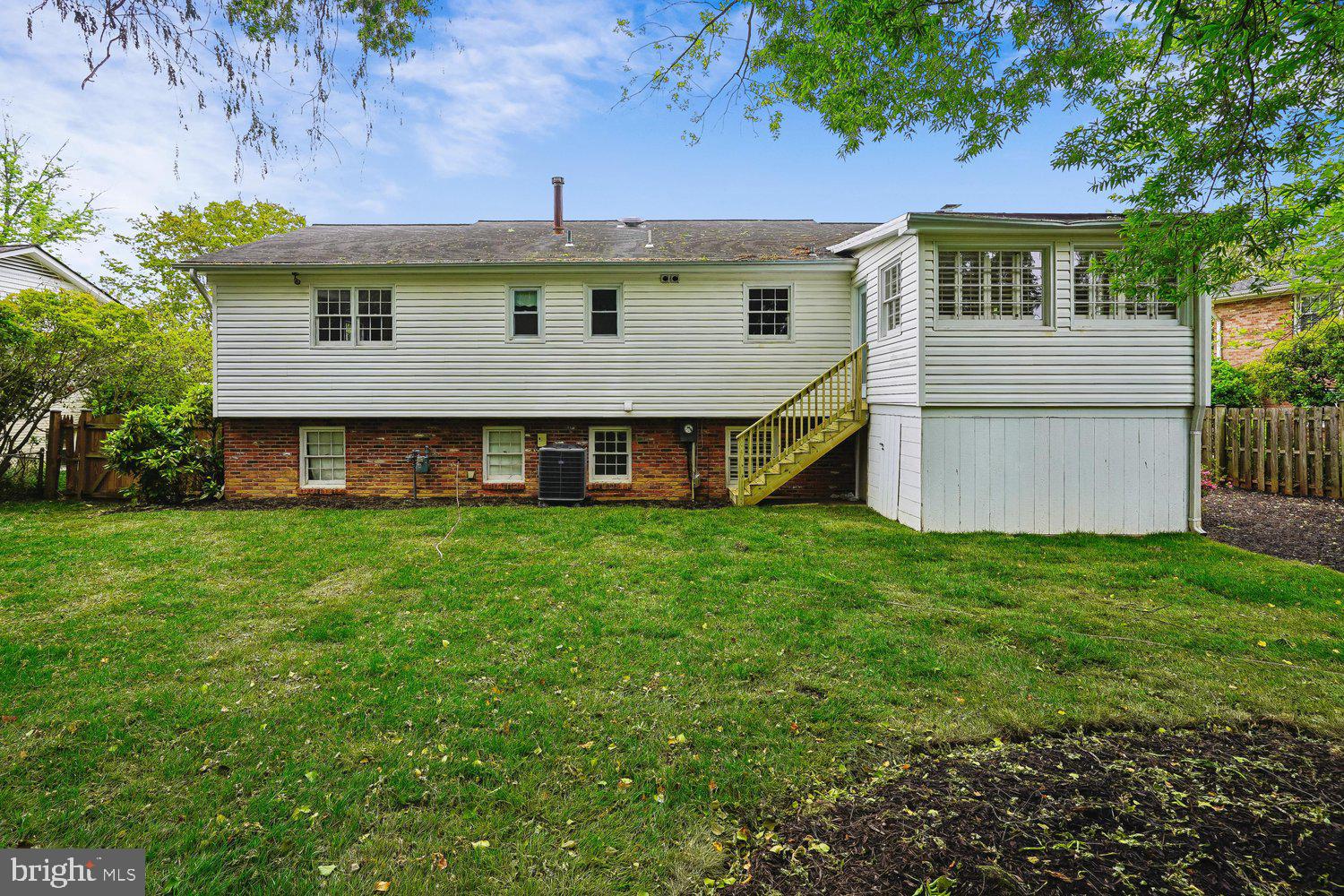 7814 Friars Court Alexandria, VA 22306 - Photo 25 of 56 Back Elevation