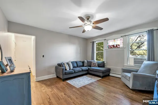 $2,600 | 68 Macfarlan Avenue, Unit FIRST, Hawthorne, NJ 07506