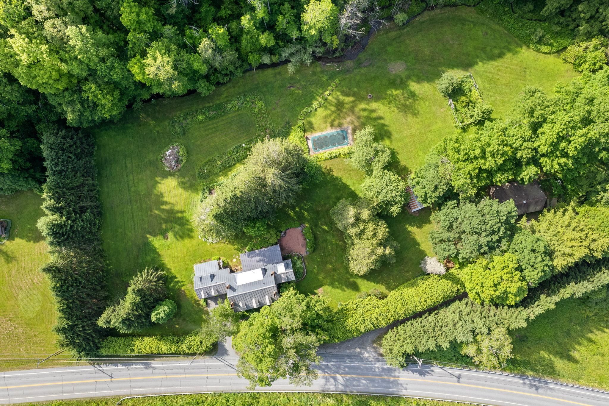 1522 Barnard Road Woodstock, VT 05091 - Photo 2 of 52