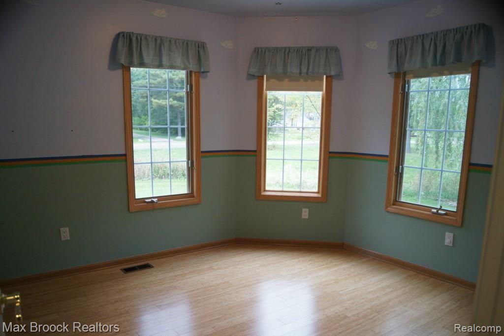 25675 Farmbrook Road Southfield, MI 48034 - Photo 32 of 58 2014-09-30 2014-09-30 001 012.jpg