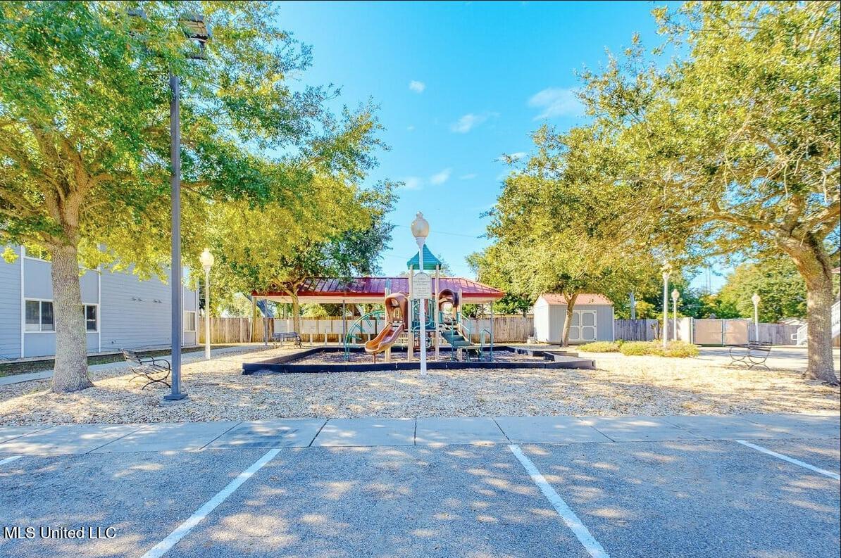 1664 Beach Boulevard, Unit 74 Biloxi, MS 39531 - Photo 11 of 13 Picture19