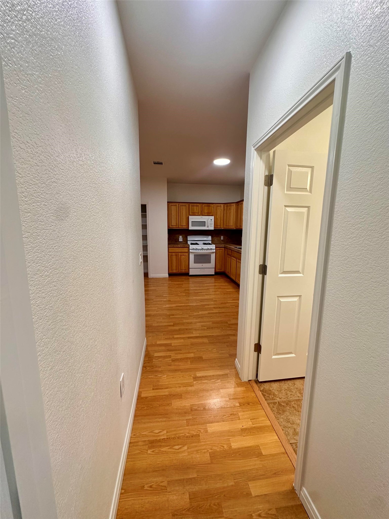 4713 Santa Anna Street Austin, TX 78721 - Photo 24 of 34