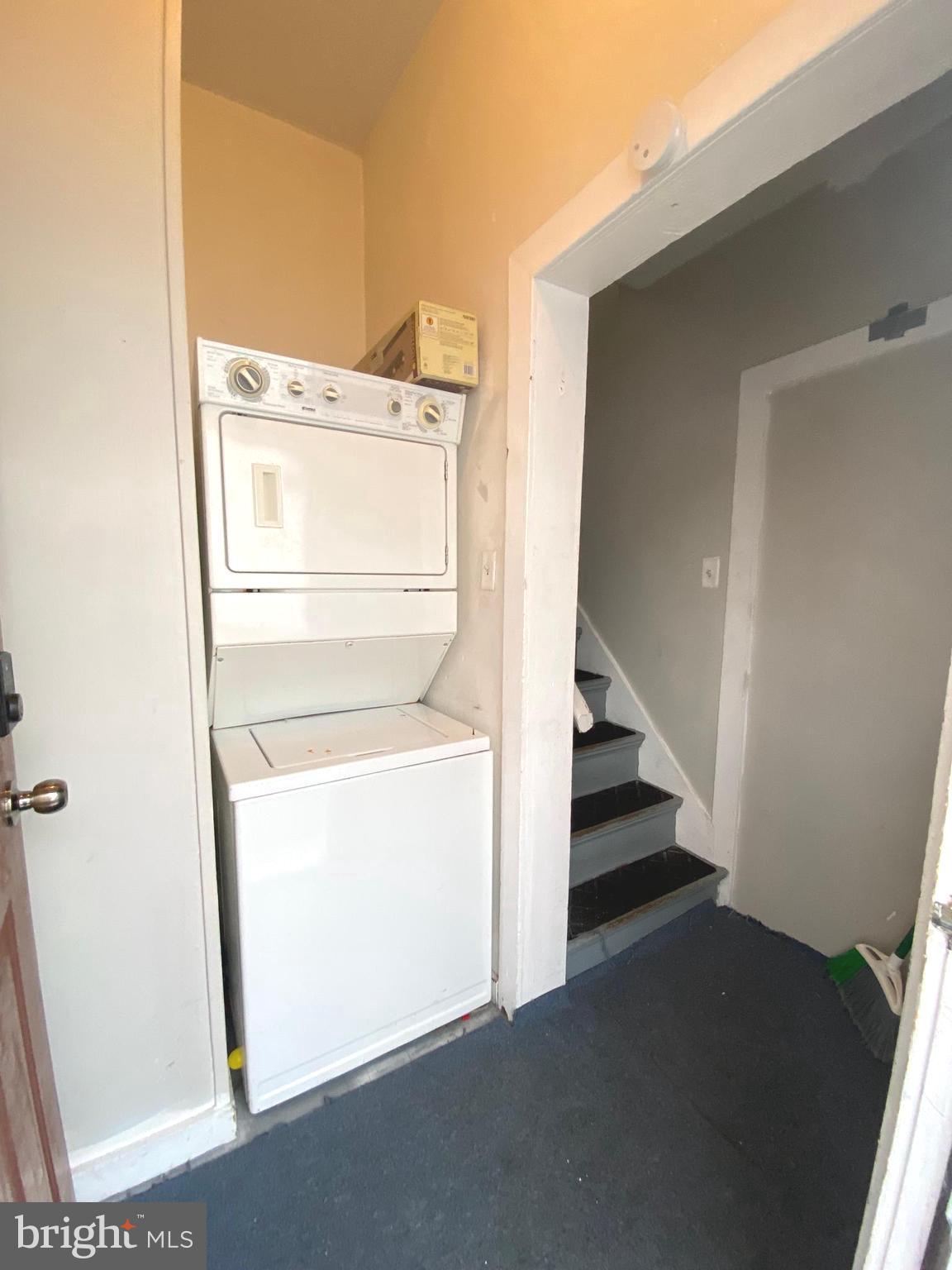 64 South Evans Street Pottstown, PA 19464 - Photo 13 of 31 a utility room with dryer and washer