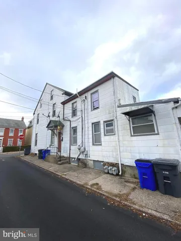 $350,000 | 64 South Evans Street, Pottstown, PA 19464