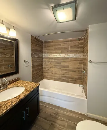 $240,000 | 10726 South Mackinaw Avenue, Chicago, IL 60617