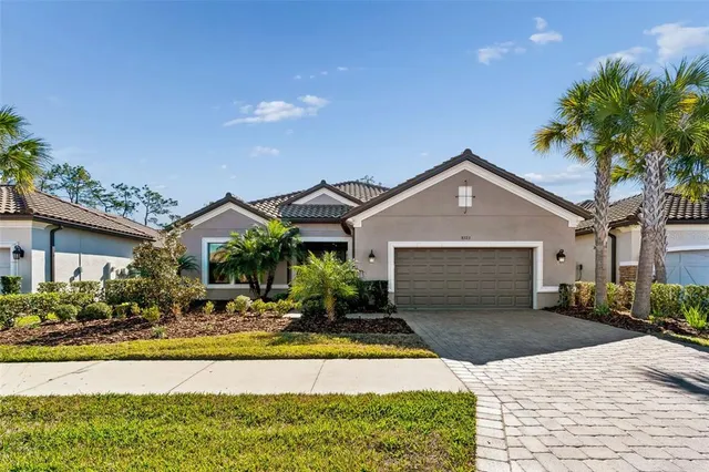 $689,900 | 8723 Sorano Villa Drive, Tampa, FL 33647