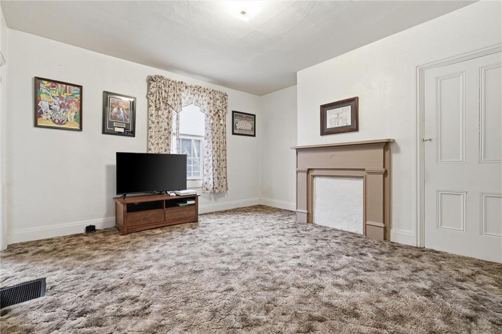 410 Lovedale Road Elizabeth, PA 15037 - Photo 8 of 44 Gallery Image 8