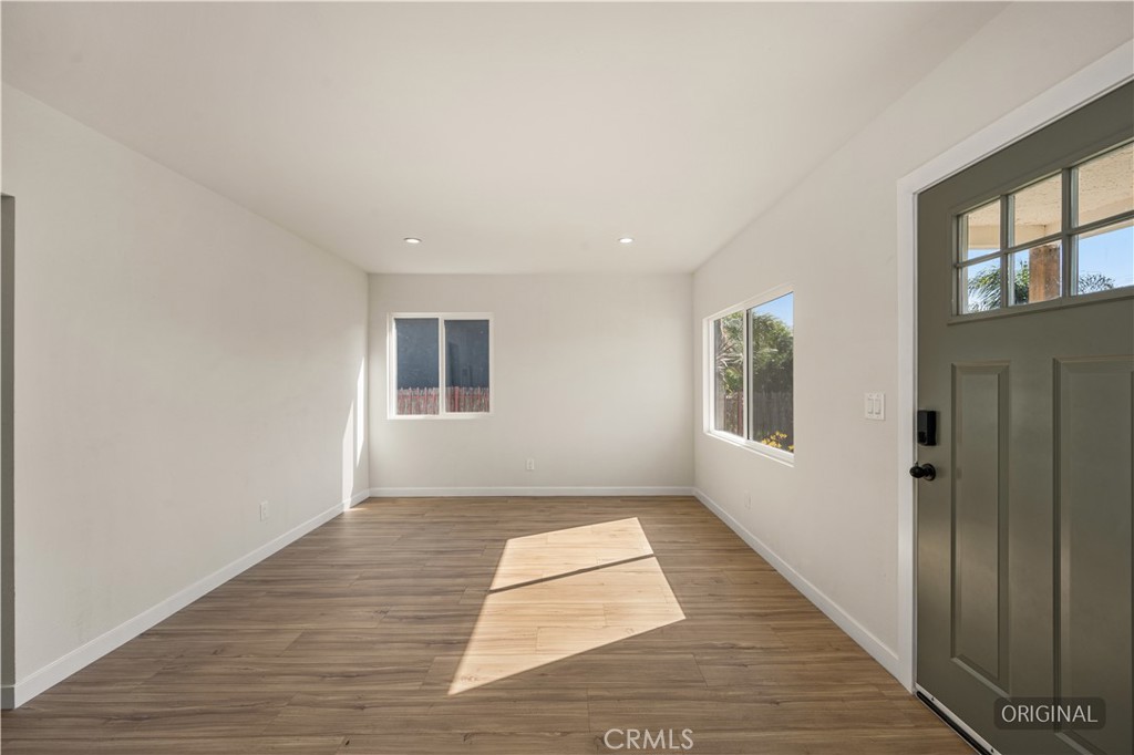 1306 South Cliveden Avenue Compton, CA 90220 - Photo 3 of 27