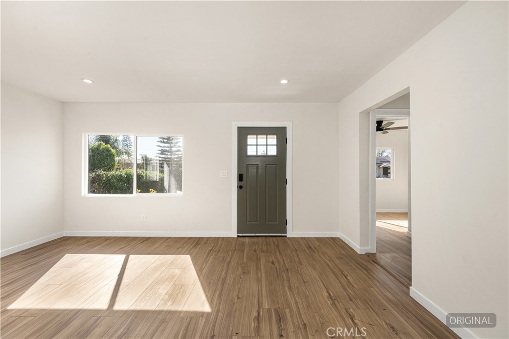 1306 South Cliveden Avenue Compton, CA 90220 - Photo 5 of 27