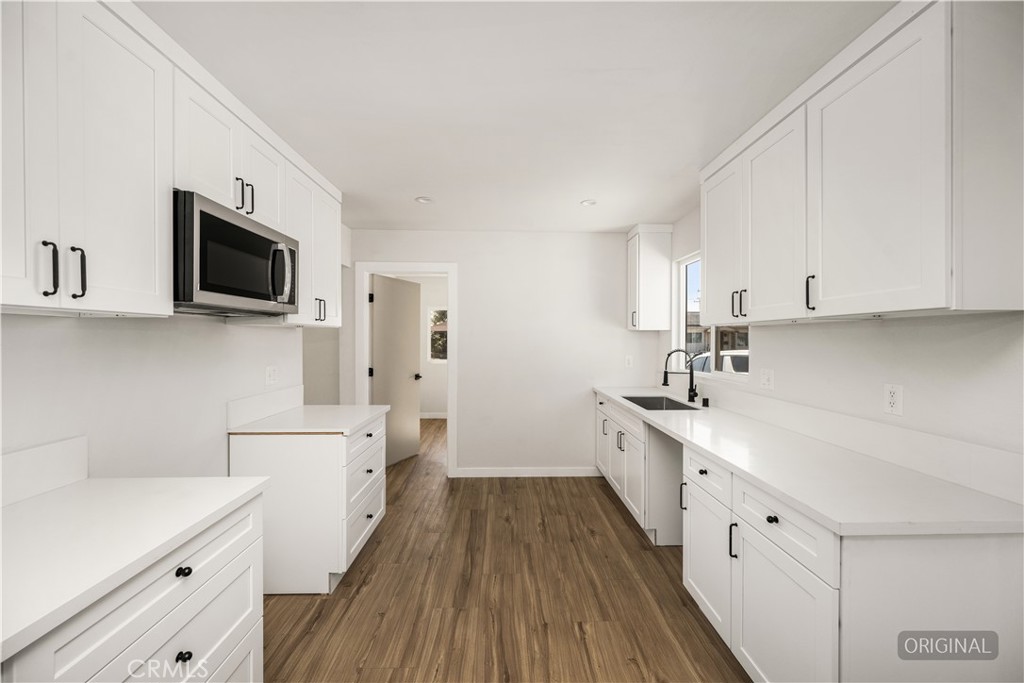 1306 South Cliveden Avenue Compton, CA 90220 - Photo 9 of 27