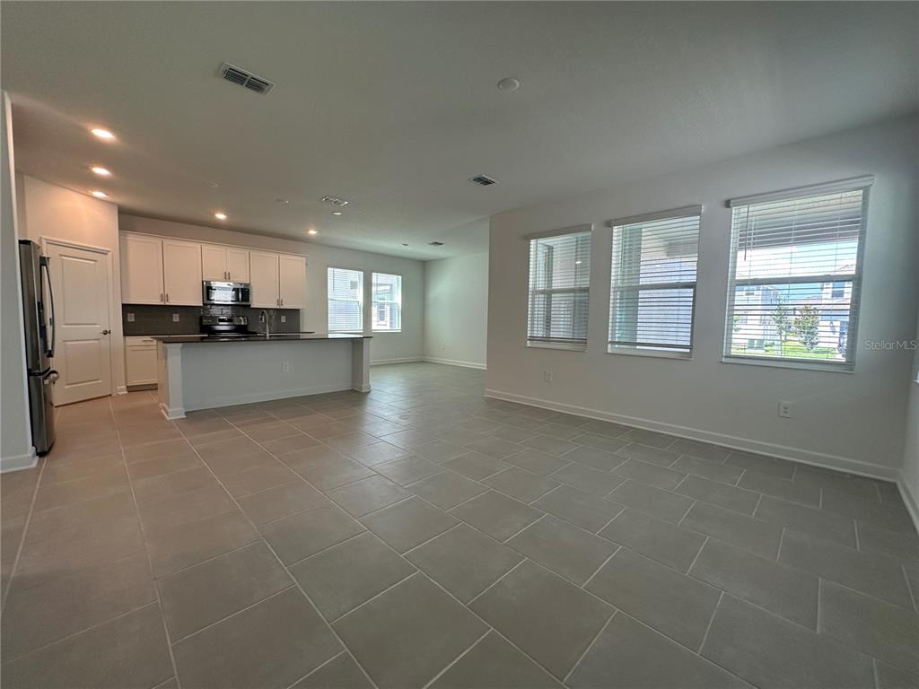 3052 Park Vale Road St. Cloud, FL 34771 - Photo 4 of 35 Gallery Image 4
