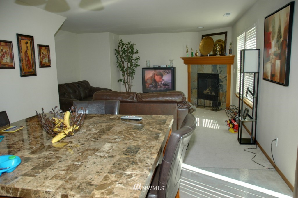 14555 Southeast 154th Street Renton, WA 98058 - Photo 5 of 9