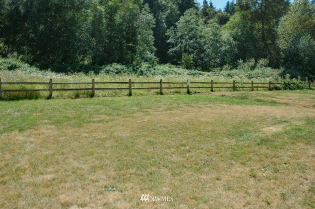 14555 Southeast 154th Street Renton, WA 98058 - Photo 7 of 9