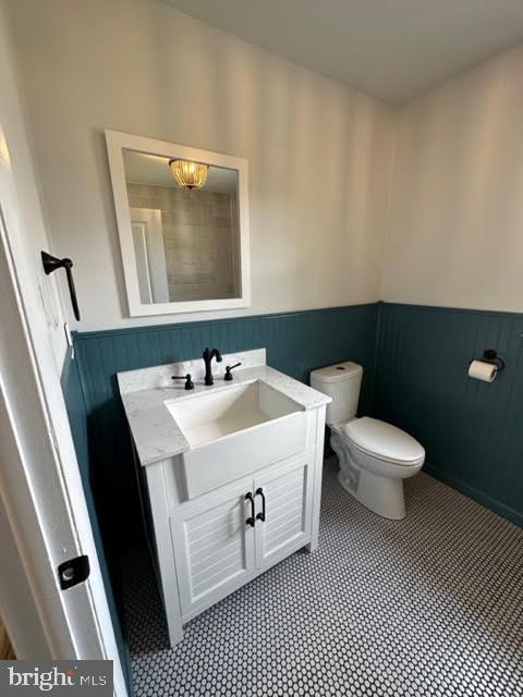 217 Unit A Ridley Drive, Unit A Wallingford, PA 19086 - Photo 11 of 16 New bathroom