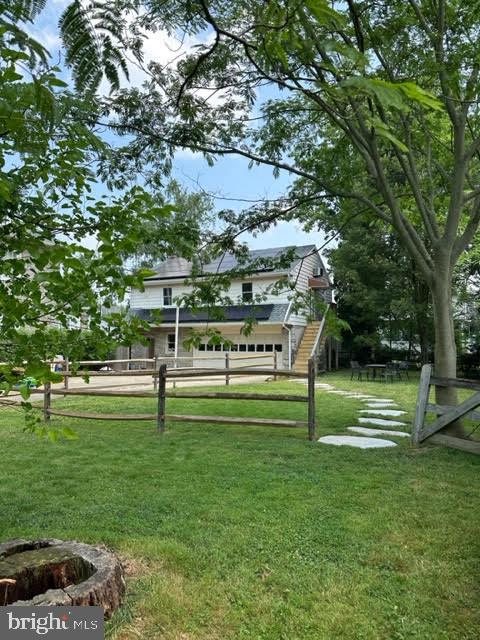 217 Unit A Ridley Drive, Unit A Wallingford, PA 19086 - Photo 4 of 16 Private yard for the renter