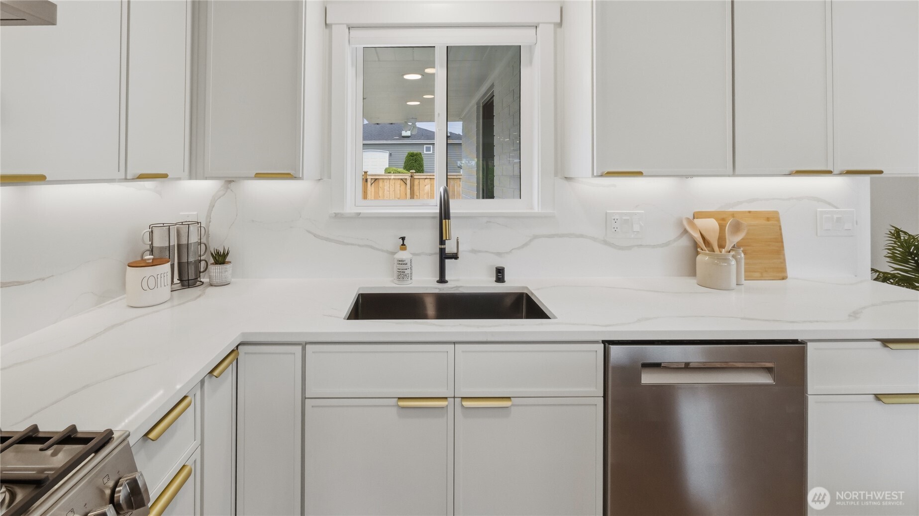 812 Main Street Edmonds, WA 98020 - Photo 13 of 40 Gallery Image 13