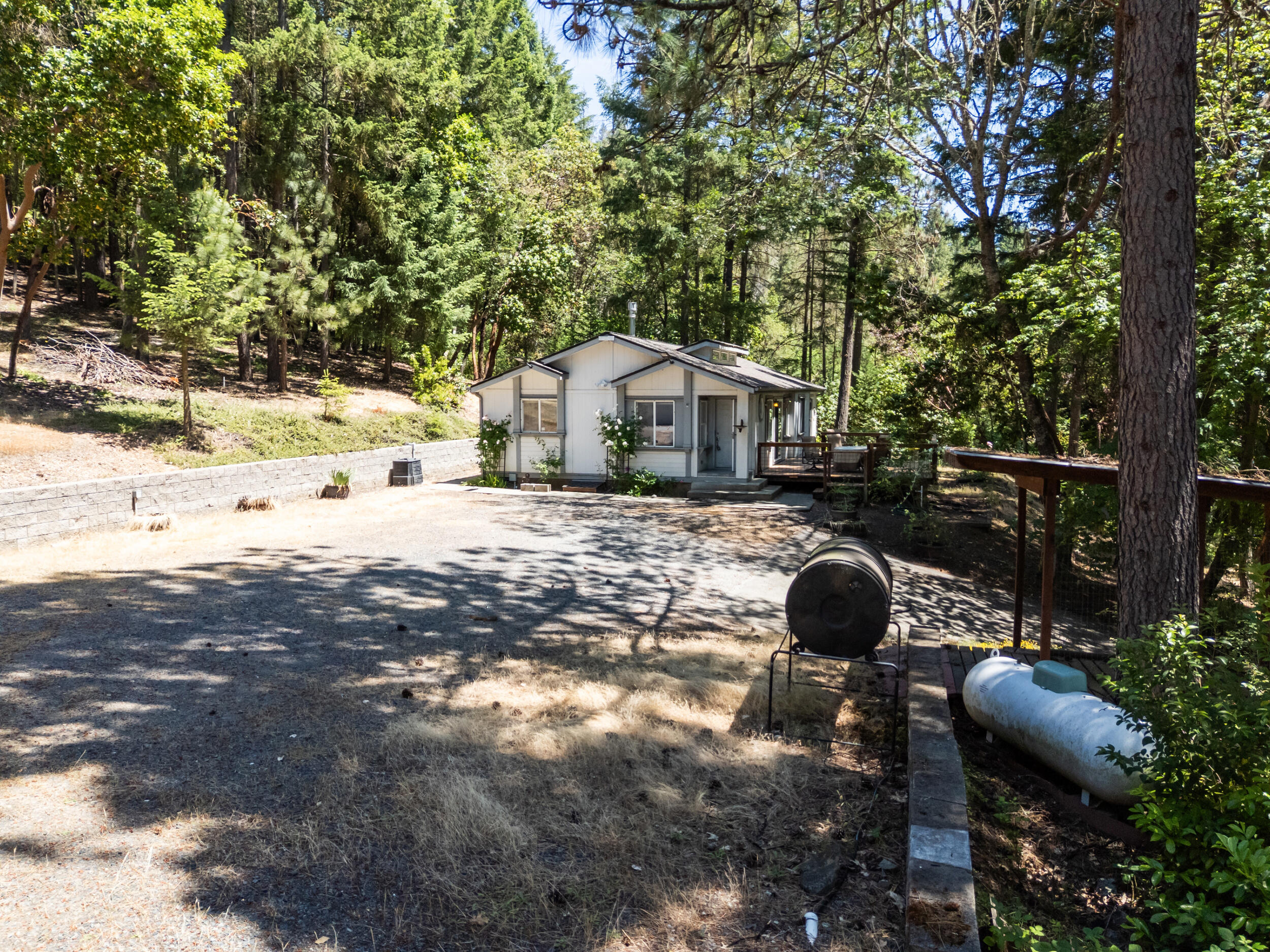 11020 North Applegate Road Grants Pass, OR 97527 - Photo 31 of 52 32_11020 n applegate rd-drone-03
