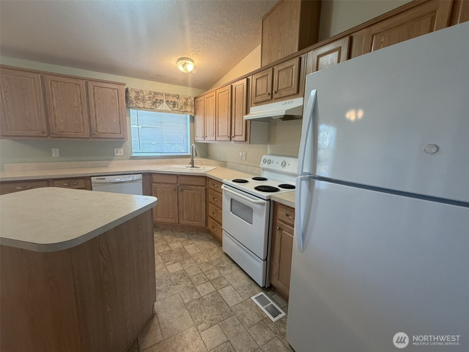804 Rambling Road Aberdeen, WA 98520 - Photo 14 of 36 Gallery Image 14
