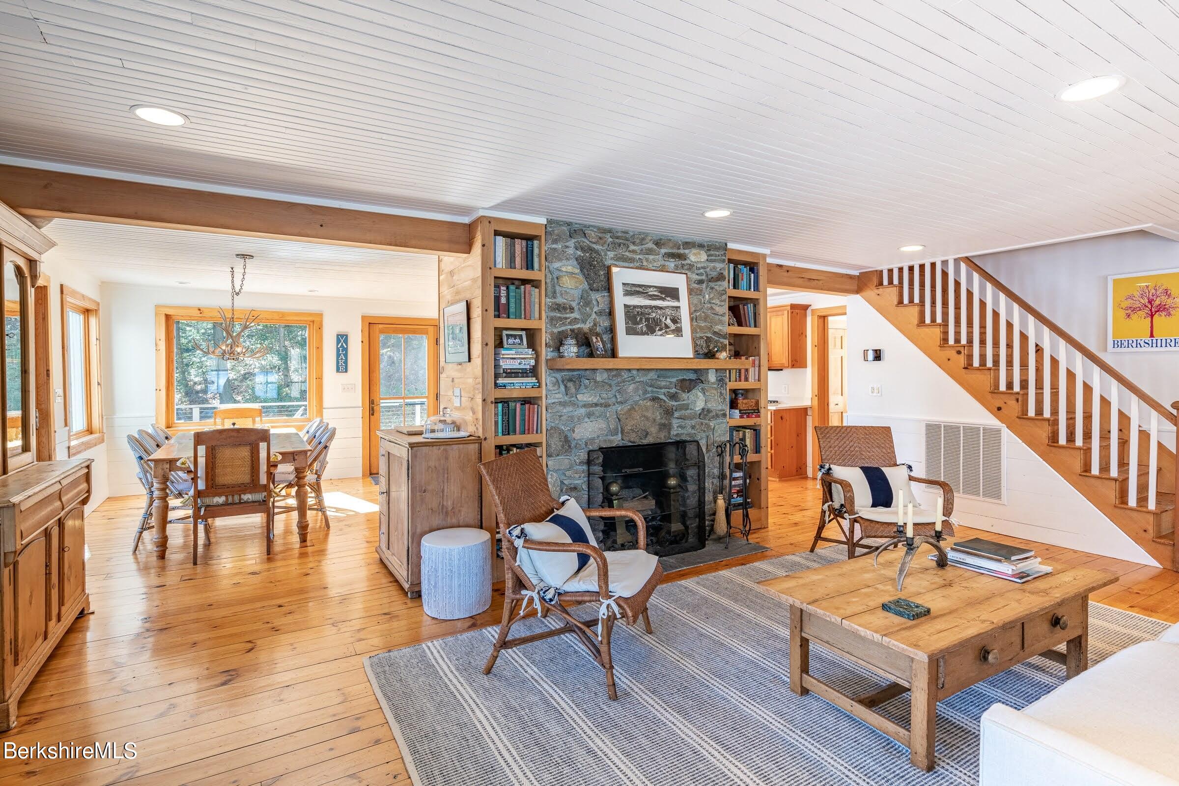 14 Bidwell Road Monterey, MA 01245 - Photo 11 of 36 LIVING ROOM