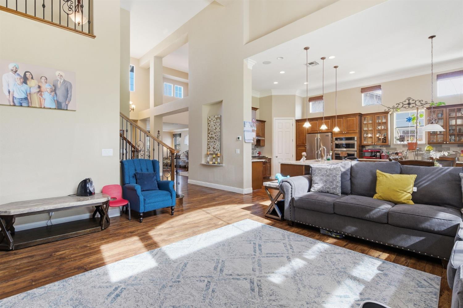 848 West Santos Avenue Ripon, CA 95366 - Photo 16 of 63 a living room with furniture and a view of living room