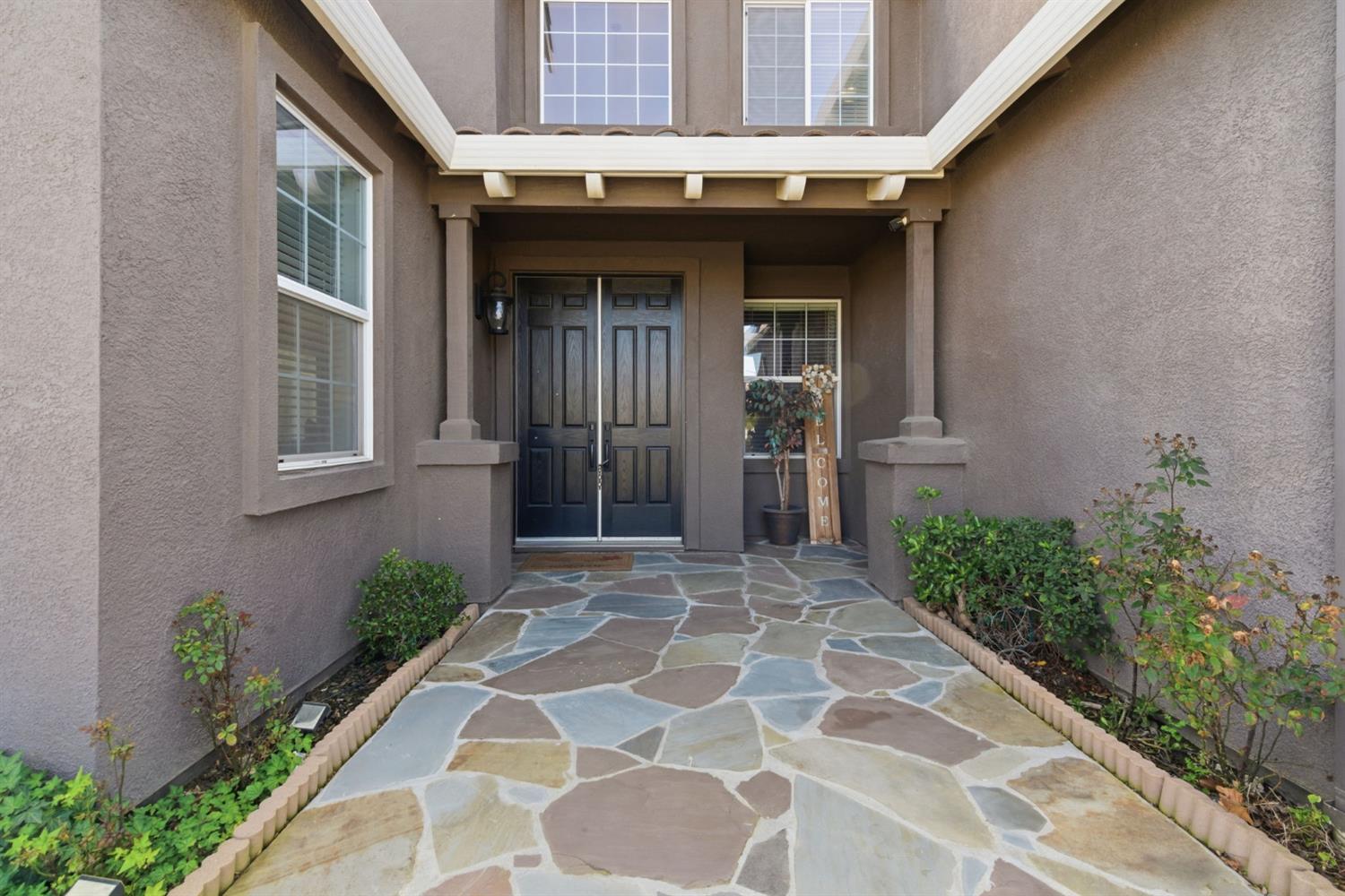 848 West Santos Avenue Ripon, CA 95366 - Photo 6 of 63