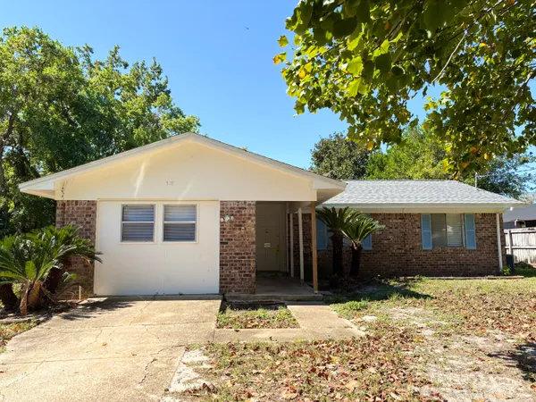 $1,800 | 318 Austin Avenue, Mary Esther, FL 32569