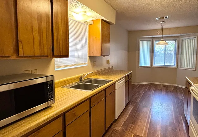 $1,825 | 318 Austin Avenue, Mary Esther, FL 32569