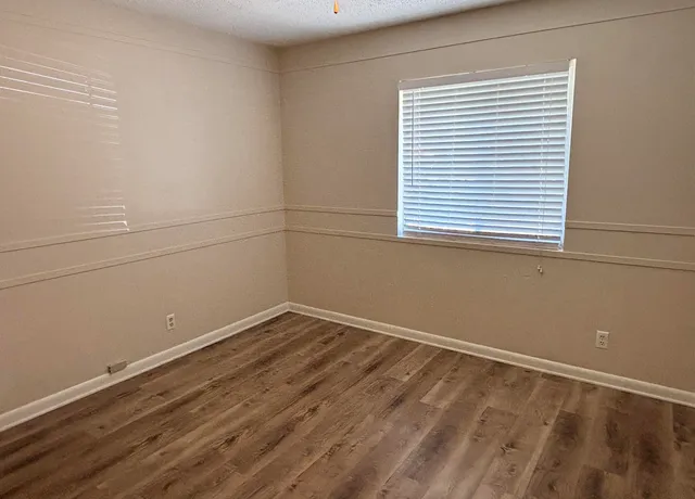 $1,825 | 318 Austin Avenue, Mary Esther, FL 32569