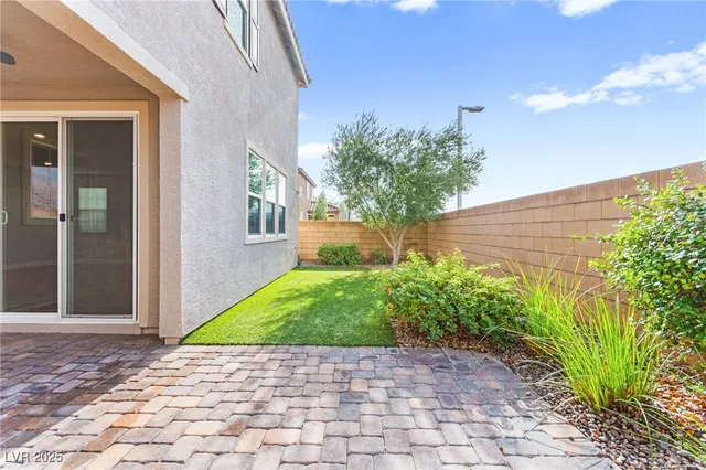 $2,995 | 137 Fulgora Street, Henderson, NV 89074