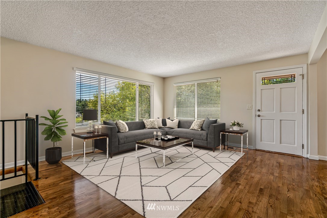 3104 Southwest 97th Street Seattle, WA 98126 - Photo 3 of 18 Gallery Image 3
