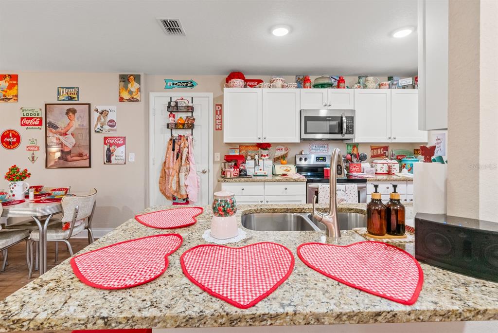 235 Grant Street Lake Wales, FL 33859 - Photo 12 of 34