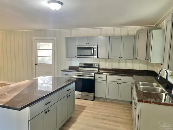 $159,000 | 847 Sidney E Manning Boulevard, Flomaton, AL 36441