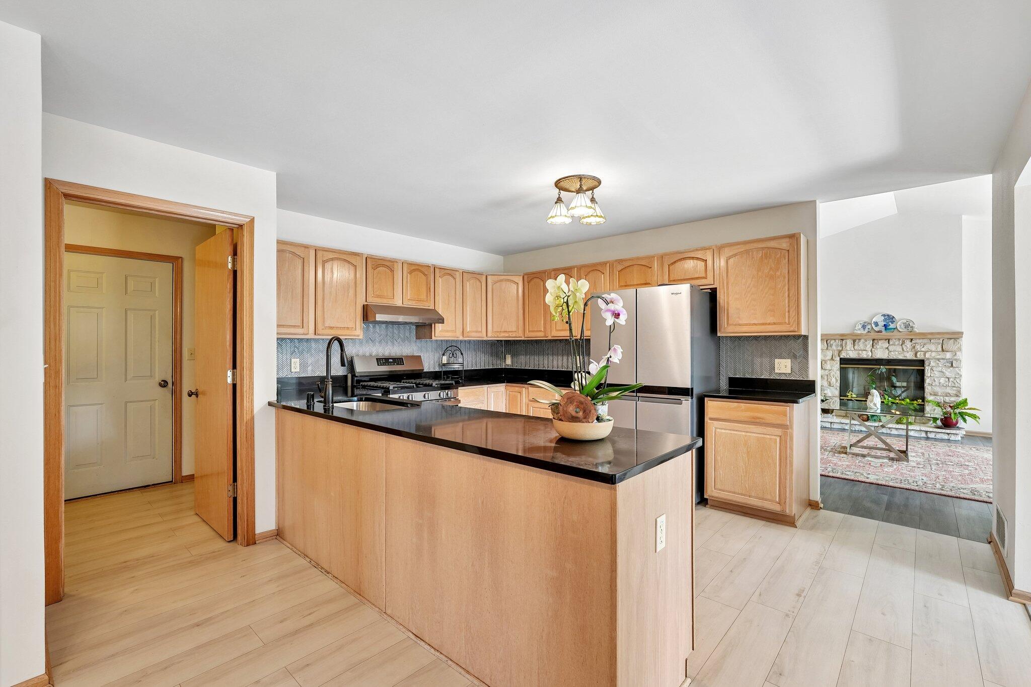 8108 East Ridge Drive Pleasant Prairie, WI 53158 - Photo 19 of 51 18-web-or-mls-E Ridge Dr-S0505-018