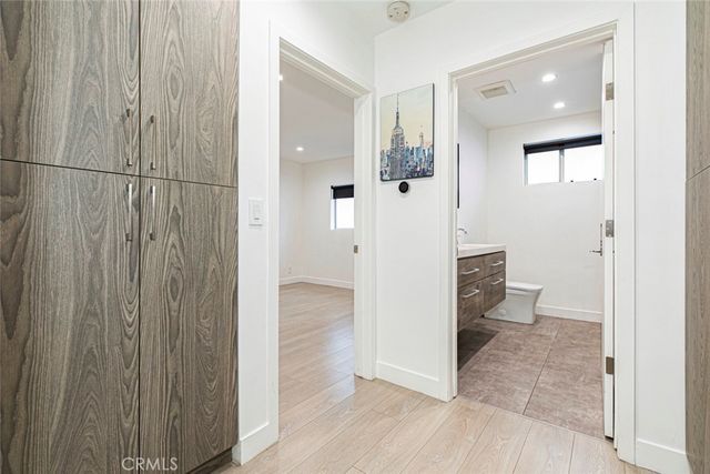 $2,500 | 4358 Mammoth Avenue, Unit 20, Sherman Oaks, CA 91423