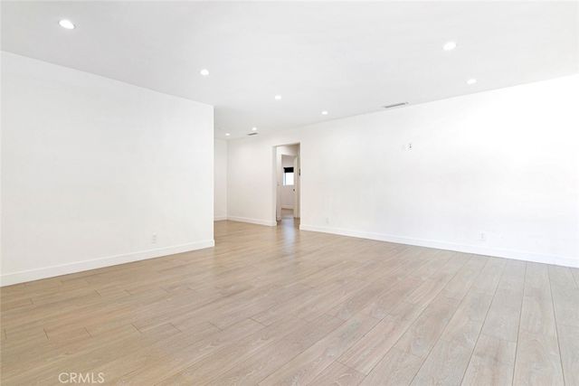 $2,500 | 4358 Mammoth Avenue, Unit 20, Sherman Oaks, CA 91423