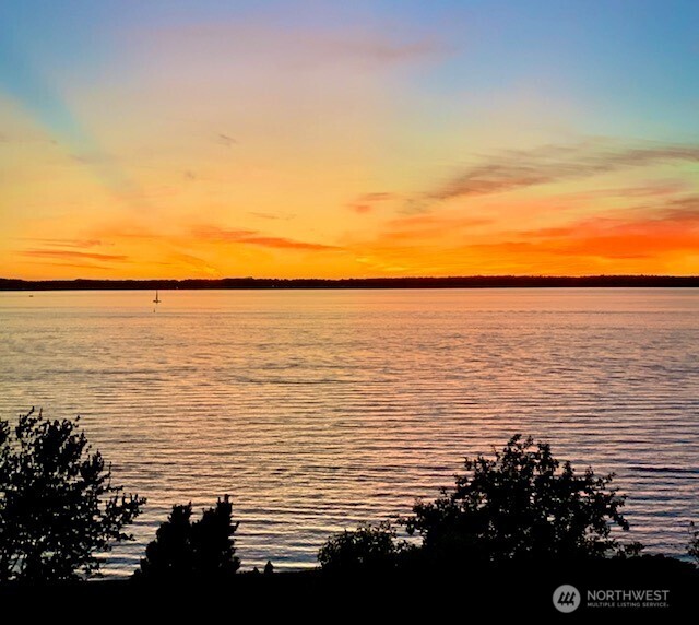 444 South State Street, Unit 307 Bellingham, WA 98225 - Photo 2 of 34 a view of ocean view