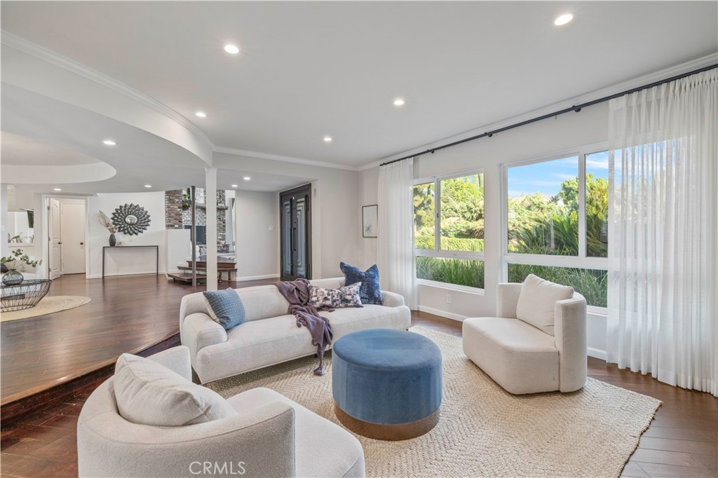 16711 Knollwood Drive Granada Hills, CA 91344 - Photo 13 of 47