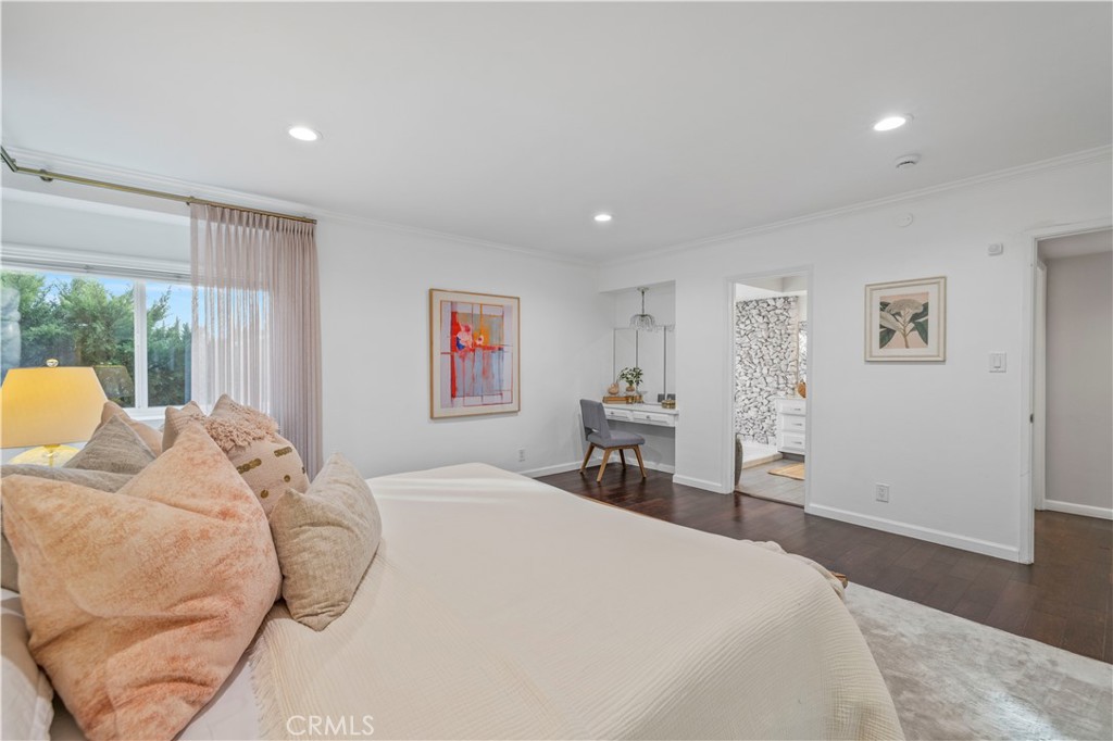 16711 Knollwood Drive Granada Hills, CA 91344 - Photo 23 of 47