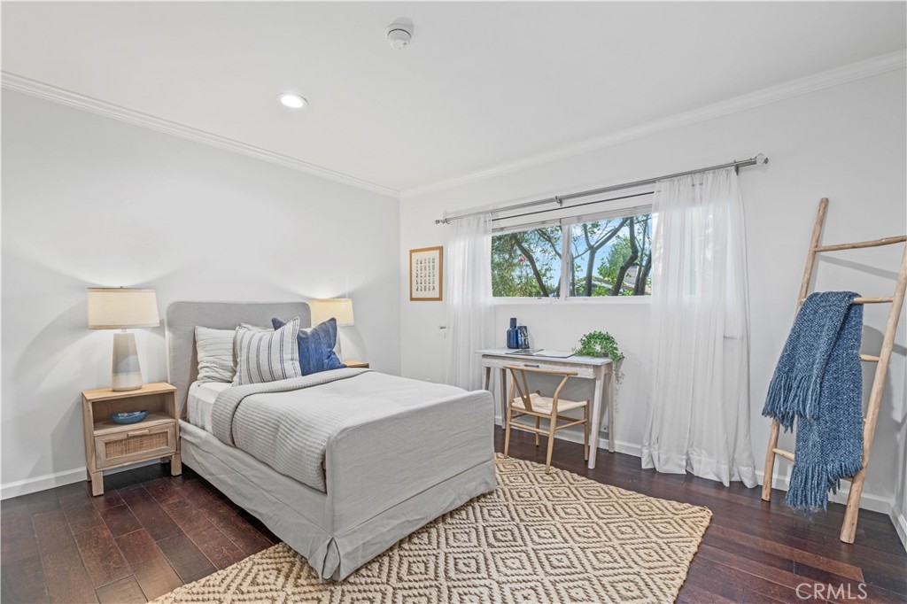 16711 Knollwood Drive Granada Hills, CA 91344 - Photo 27 of 47