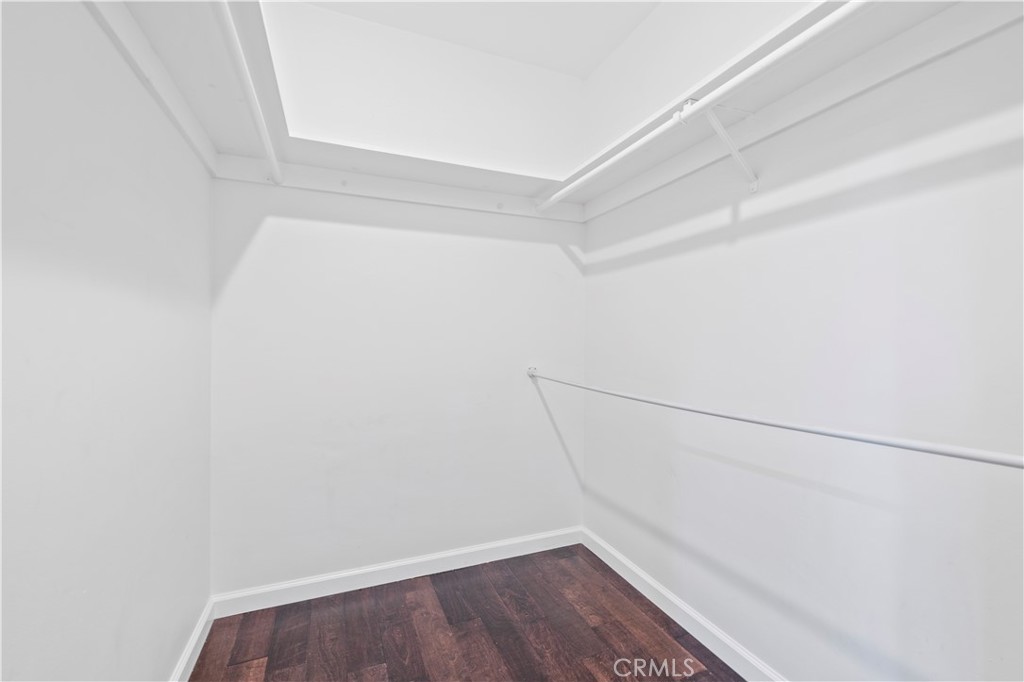 16711 Knollwood Drive Granada Hills, CA 91344 - Photo 28 of 47