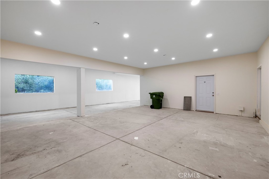 16711 Knollwood Drive Granada Hills, CA 91344 - Photo 46 of 47