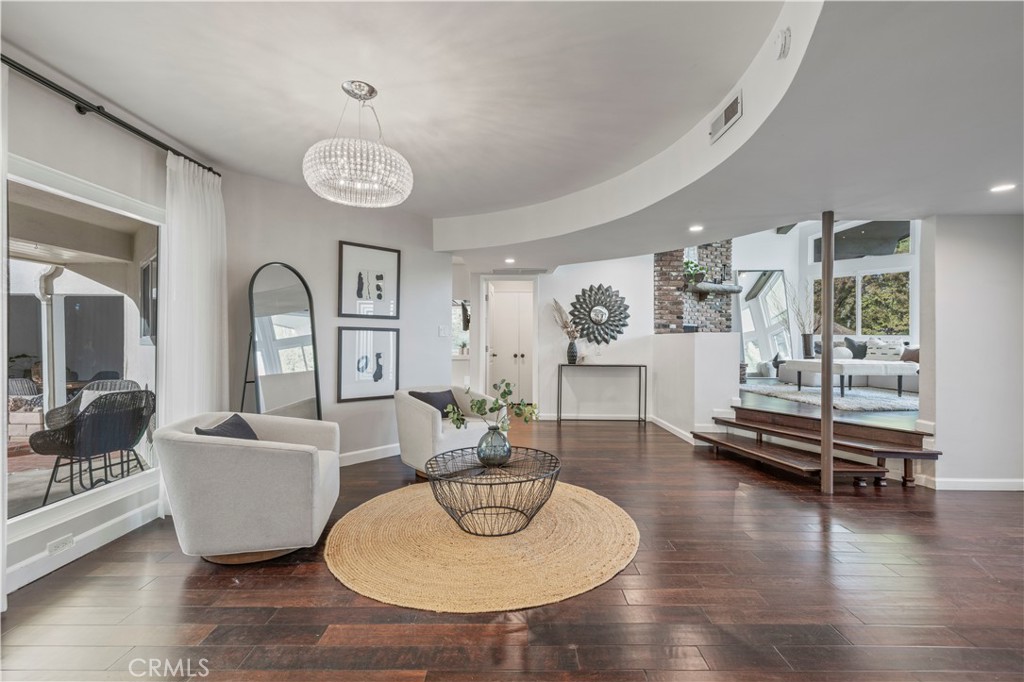 16711 Knollwood Drive Granada Hills, CA 91344 - Photo 10 of 47