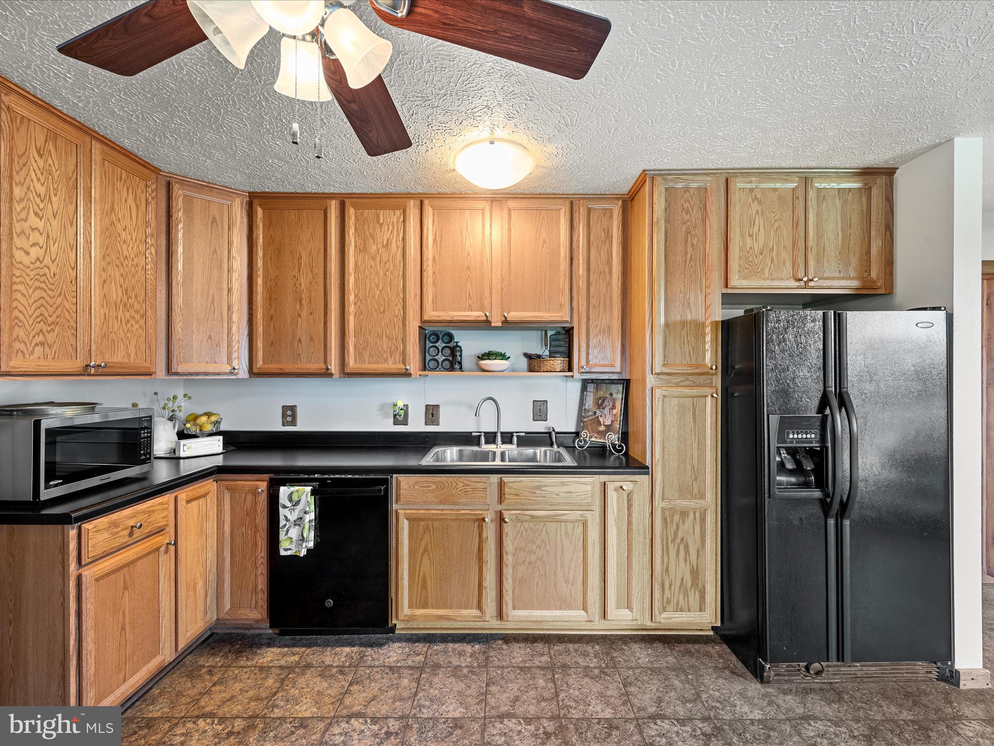 2064 Sulphur Springs Road Middletown, VA 22645 - Photo 25 of 80 Kitchen