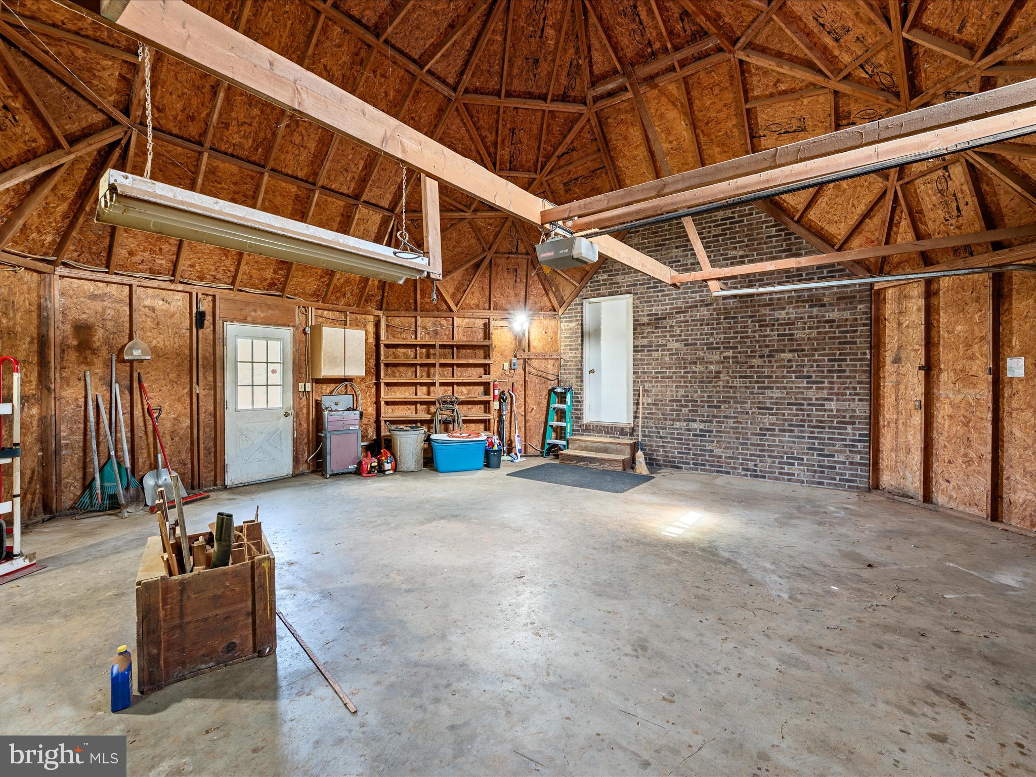 2064 Sulphur Springs Road Middletown, VA 22645 - Photo 65 of 80 Garage