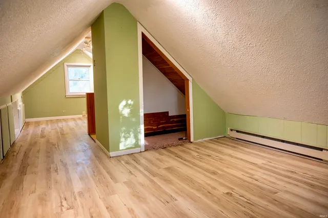 $180,000 | 218 Kenyon Avenue, Elkhart, IN 46516