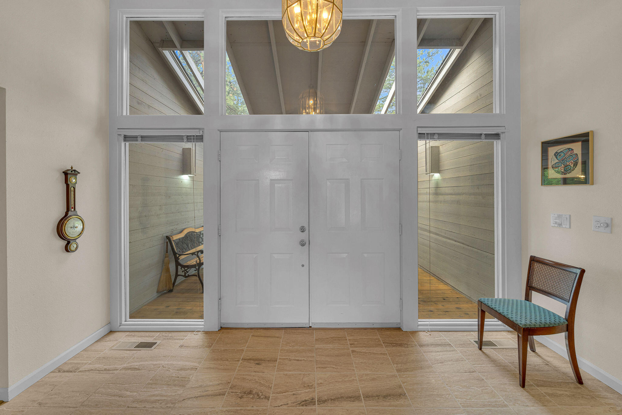 60142 West Ridgeview Drive Bend, OR 97702 - Photo 8 of 49 Inside Front Door