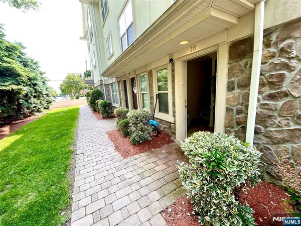 $650,000 | 1625 Paterson Plank Road, Unit 18, Secaucus, NJ 07094